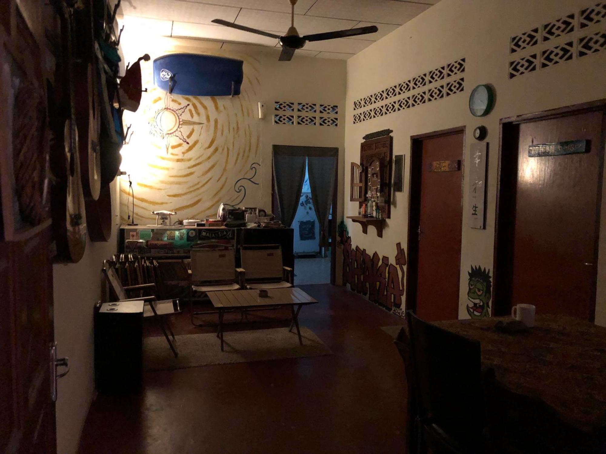 パンタイ・サナングShaka Garden House Langkawiアパートメント エクステリア 写真