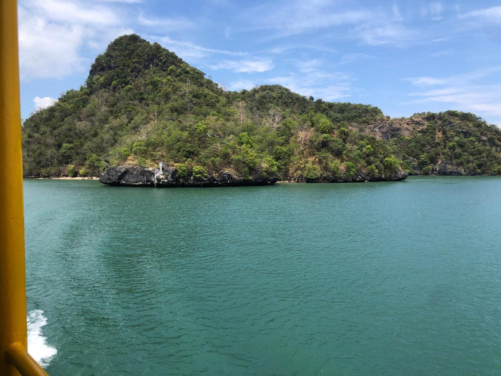 パンタイ・サナングShaka Garden House Langkawiアパートメント エクステリア 写真