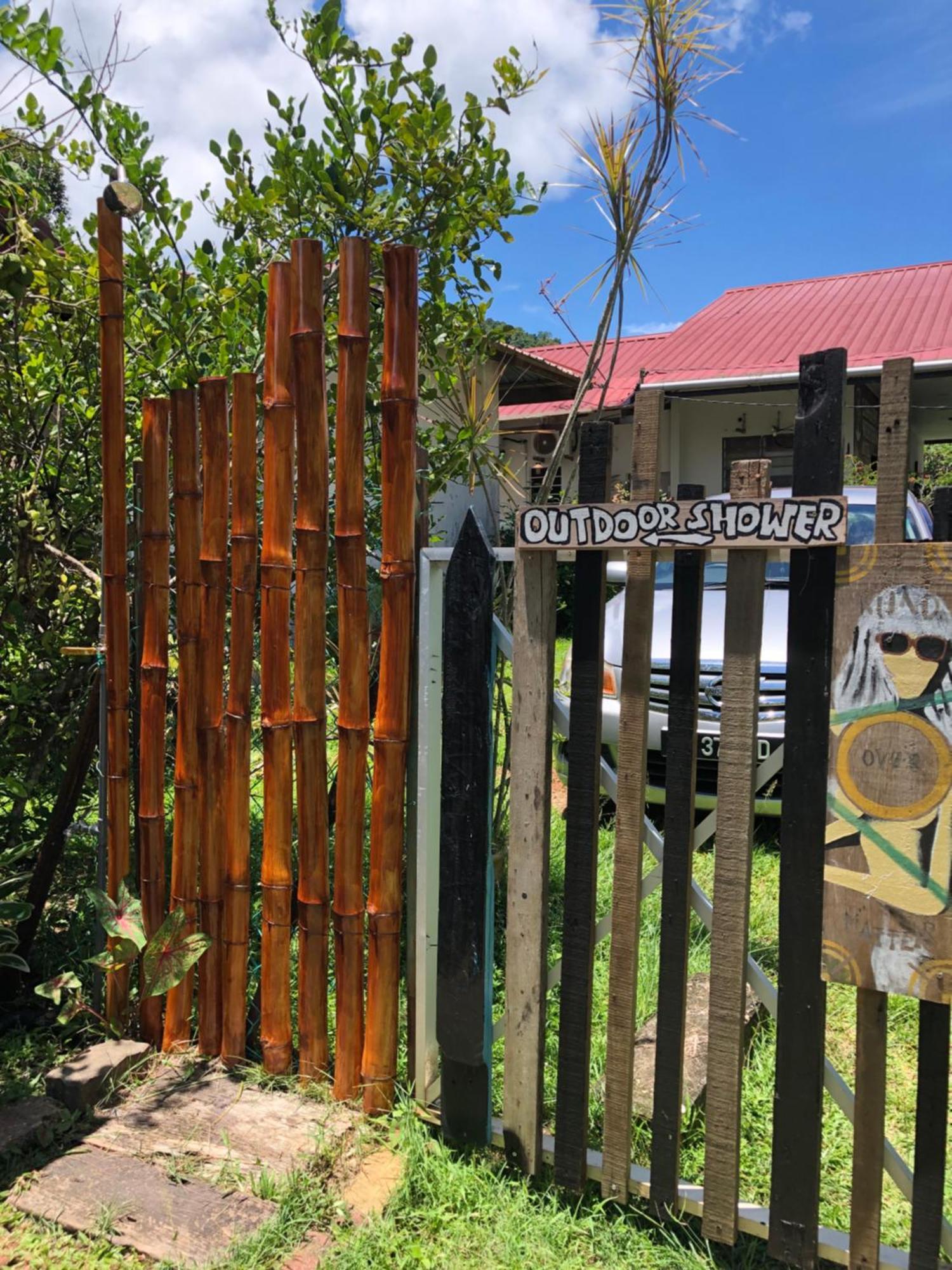 パンタイ・サナングShaka Garden House Langkawiアパートメント エクステリア 写真